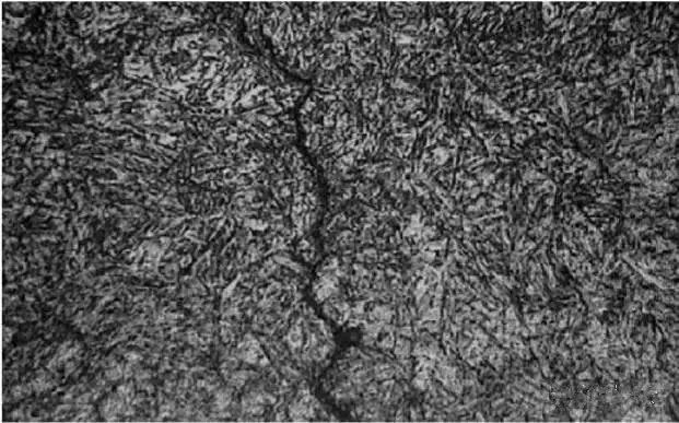 品成金属制品：典型的淬火裂纹示例